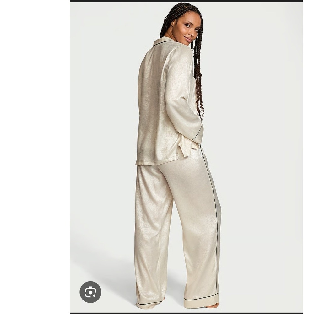 Victoria's‎ Secret Cream Satin Jersey Pajama Set Long Sleeve Button Top Pants S